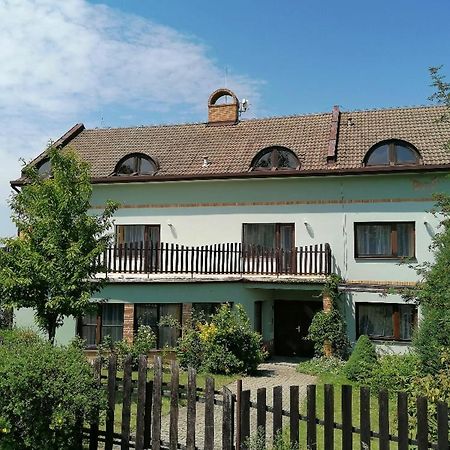 Otevrena Naruc Pension Letovice Dış mekan fotoğraf